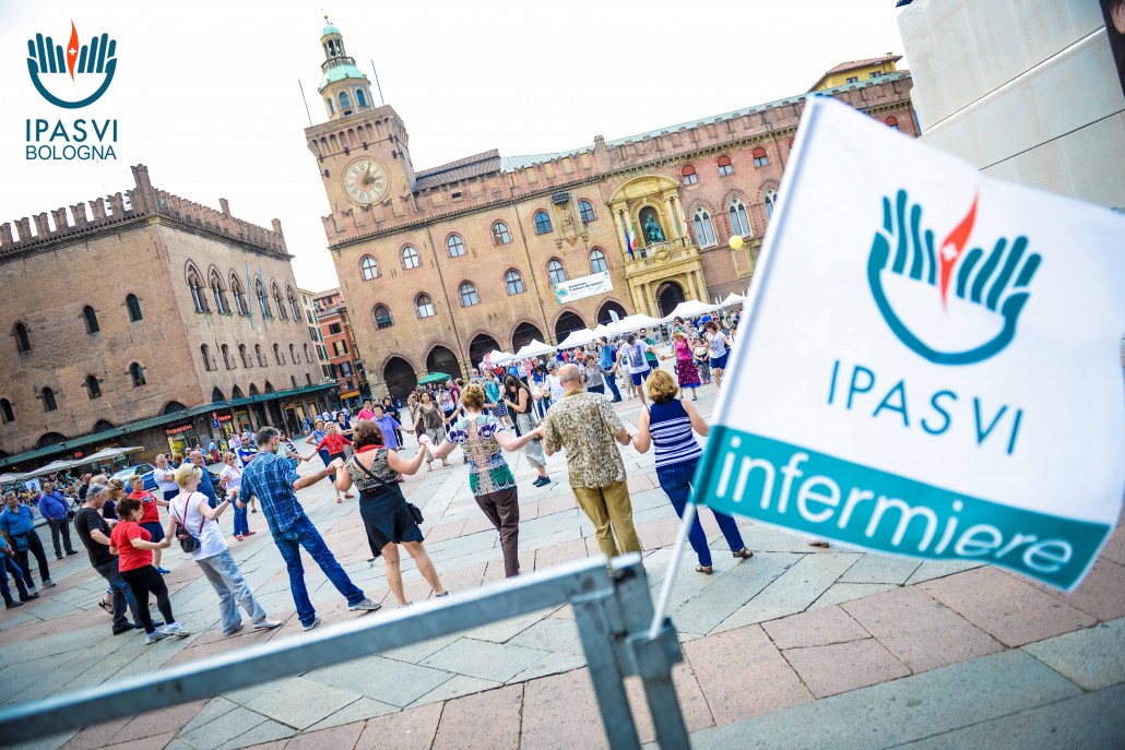 Gli Infermieri alla StraBologna 2015. Ecco le foto