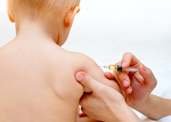 Vaccini dal 2012 calo costante, 3500 bimbi in meno anno