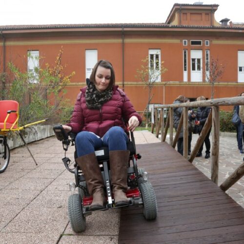 A Bologna una scuola guida per chi è affetto da disabilità motoria