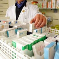 Farmaci equivalenti: una persona su due non si fida