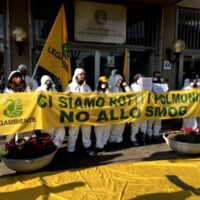 Legambiente contro lo smog: "Ci siamo rotti i polmoni"