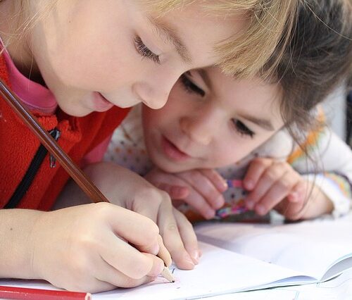 Dislessia: la stimolazione cerebrale migliora la capacità di lettura nei bambini