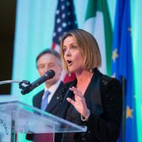 Lorenzin: nei nuovi LEA inserita l'epidurale per il parto