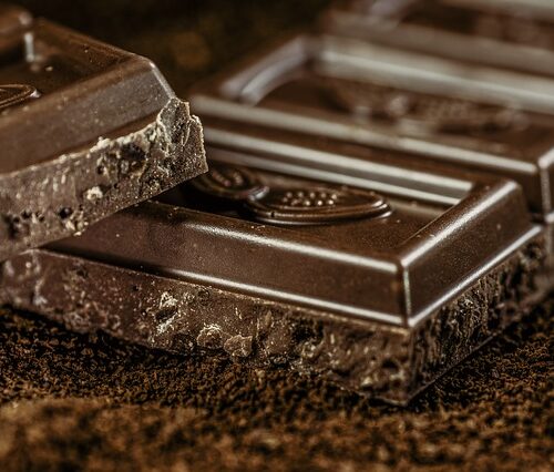 Stanchezza e chili di troppo? La soluzione: il cioccolato fondente