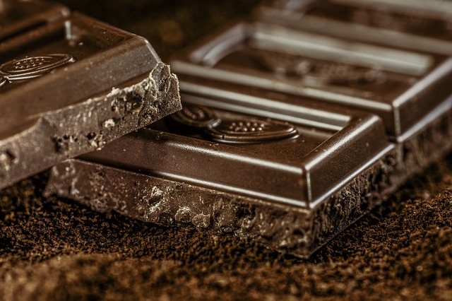 Stanchezza e chili di troppo? La soluzione: il cioccolato fondente