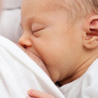 Latte materno: elisir contro le malattie per il neonato e per la mamma