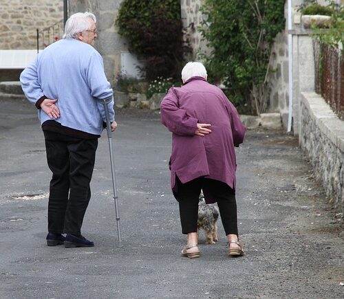 Gli italiani over 60 credono sempre meno al SSN. 3 su 10 rinunciano alle cure