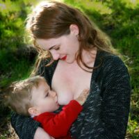 Otite in calo nei neonati grazie all’allattamento al seno