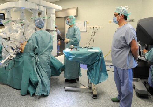 Chirurgia robotica. A Roma interventi in diretta con esperti da tutto il mondo