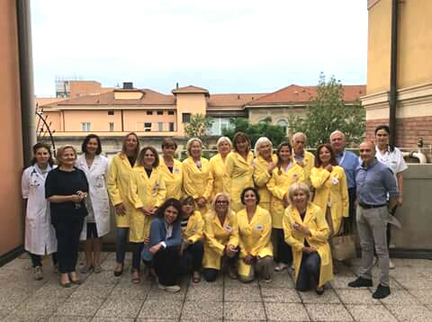 S.Orsola. In Pediatria d’urgenza #camicigialli a sostegno dei genitori