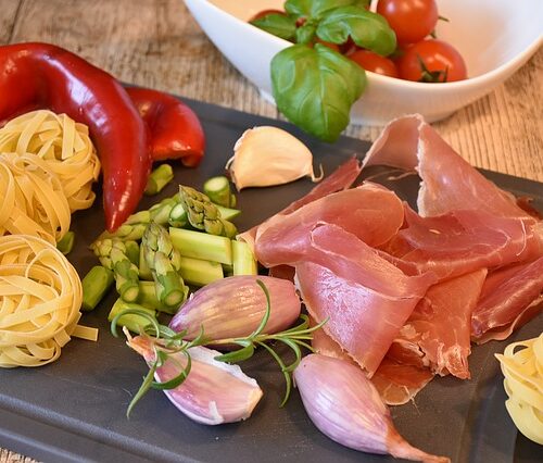 Diabete. Meglio mangiare prima la carne e poi la pasta