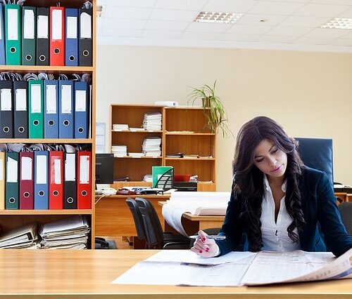 Troppo lavoro fa male alle donne. Uno studio lo dimostra