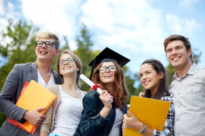 Modena, Corso di Laurea in Infermieristica ottiene accreditamento Anvur. Primi in Italia