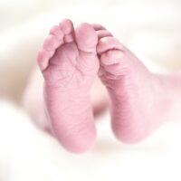 In Italia il 2,5% dei bambini è nato con la fecondazione assistita. 36 anni l'età media delle mamme