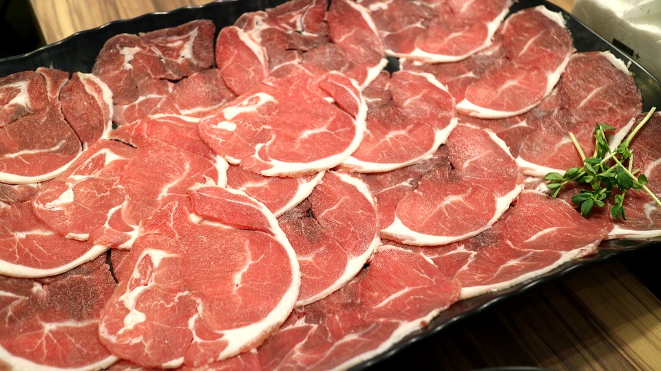 Mangiare troppa carne rossa sovraccarica i reni