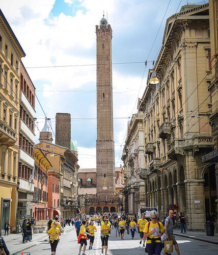 A Bologna boom di turisti, e la Torre Asinelli diventa più sicura