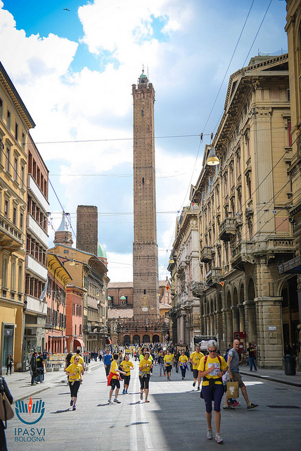 A Bologna boom di turisti, e la Torre Asinelli diventa più sicura