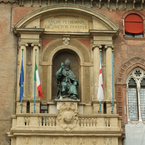 Terremoto. Comune di Bologna stoppa raccolte aiuti “fai da te”