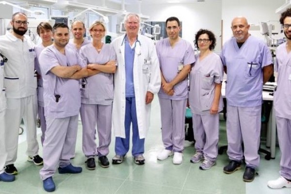 L'equipe cardiochirurgica. Foto Il Resto del Carlino