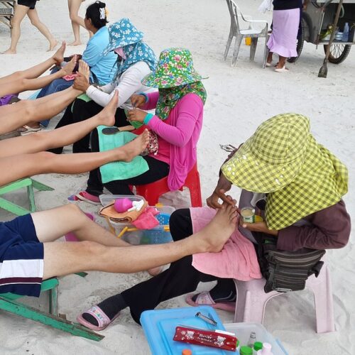 “Attenzione ai massaggi in spiaggia”