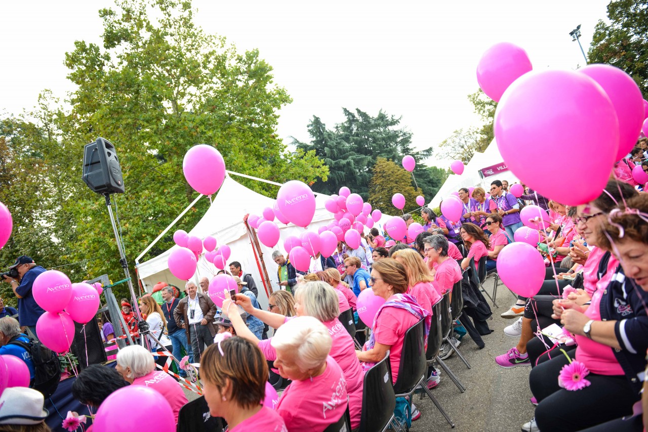 ”Race for the cure”. A Bologna torna la tre giorni contro il tumore al seno