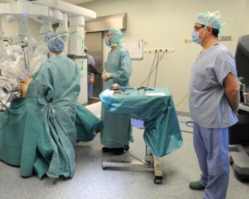 Chirurgia robotica, oltre 3700 “Da Vinci” nel mondo, 81 in Italia. Mancano nel Sud Italia
