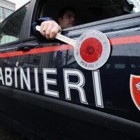 Rubavano farmaci negli ospedali, 17 arresti