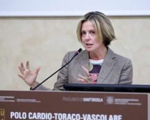 Lorenzin: “Vaccinare è investire sul benessere”