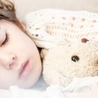 Esperto del sonno: i bambini dormono poco e male, 1 su 4 con disturbi