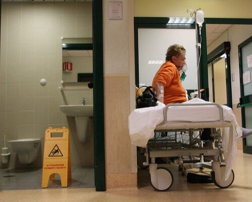 Lunghe attese e spazi ridotti, ecco tutti i guai dei Pronto Soccorso italiani