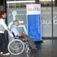 Disabilità. Assistenza in stazione: nuovo numero "Sale blu"