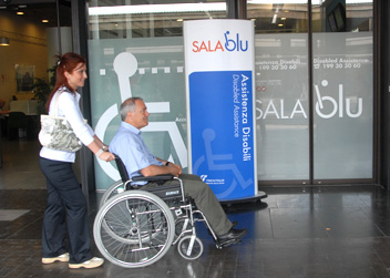 Disabilità. Assistenza in stazione: nuovo numero “Sale blu”