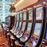 Gioco. Costa: "Verso stop a slot nei bar"