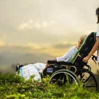 Caregiver verso il riconoscimento. Parte l'iter parlamentare