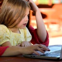 Bambini. Come prevenire i rischi dell'uso e dell'abuso dei social network