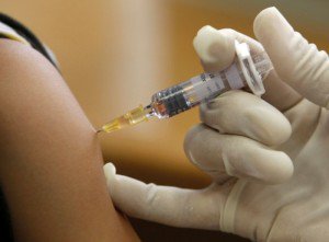 Vaccini, è allarme. Aumentano casi morbillo dal 2016, più morti di influenza tra anziani