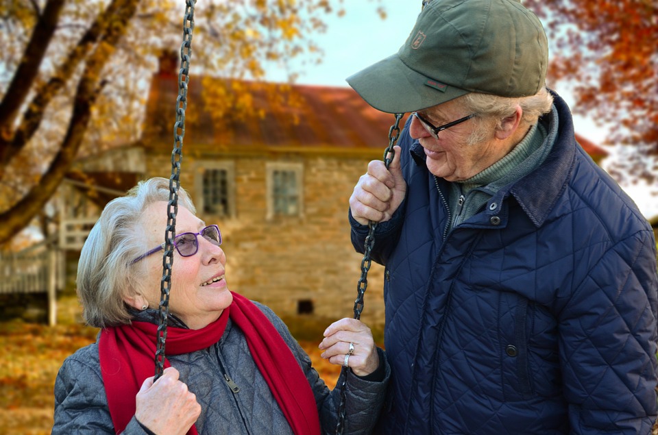 Invecchiare non è una malattia, ecco come migliorare la vita degli anziani