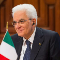 Mattarella firma il decreto legge sull’obbligo di vaccini a scuola