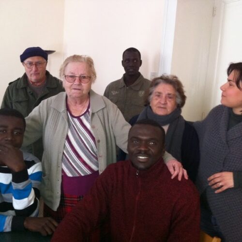 Migranti con gli anziani in RSA, l’accoglienza nel messinese