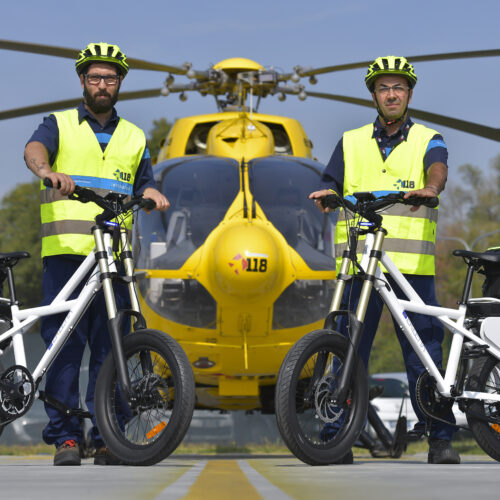 Pedalando Assistendo