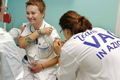 “Io ti proteggo, io mi vaccino”: il Vaccination Day all’Ospedale Maggiore di Bologna