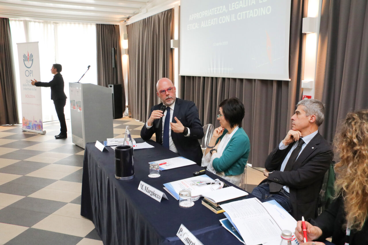 Savoia Hotel Regency, Bologna. 12/04/2019. Seminario ECM Opi Bologna: “Appropriatezza, legalità ed etica: alleati con i cittadini” e Assemblea annuale degli iscritti. LA GARANZIA DEI LEA DELLE PRESTAZIONI, TRA DESIDERIO E RIFORMA DEL TERZO SETTORE. Alceste Santuari Dipartimento di Sociologia e Diritto dell’Economia Unibo. Archivio OPI - foto di Andrea Samaritani