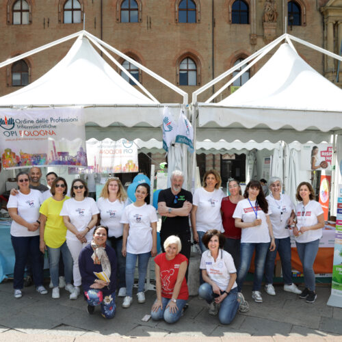 Strabologna, infermieri in piazza per la salute