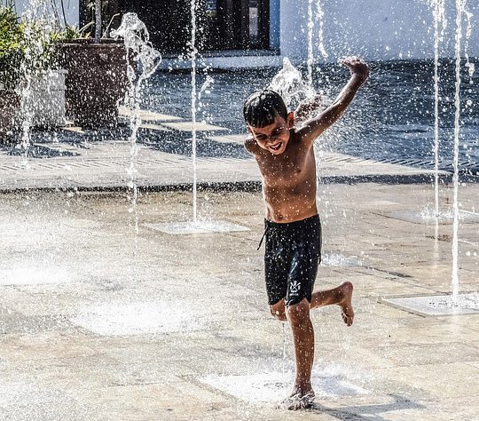 Caldo record, i consigli dei pediatri