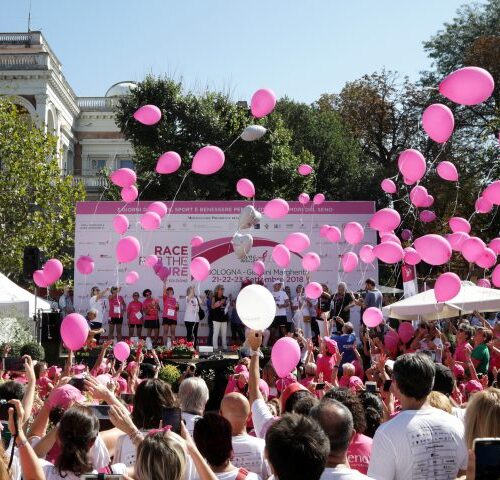 Race for the Cure, infermieri, ostetriche, fisioterapisti, tsrm e tecnici sanitari corrono insieme per la prevenzione