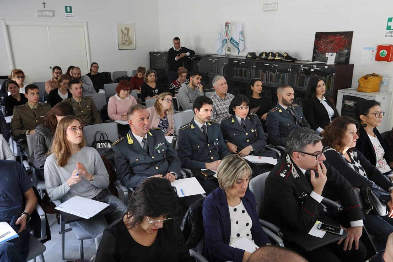 Bologna 18/10/2019. Aula Formazione OPI Bologna. Seminario LO STRESS E IL FENOMENO DEI SUICIDI NELLE FORZE ARMATE E DI POLIZIA, IL RUOLO DELL’INFERMIERE. Foto Paolo Righi