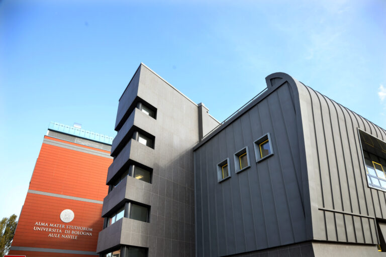 Alma Mater Studiorum Università Di Bologna è Privata