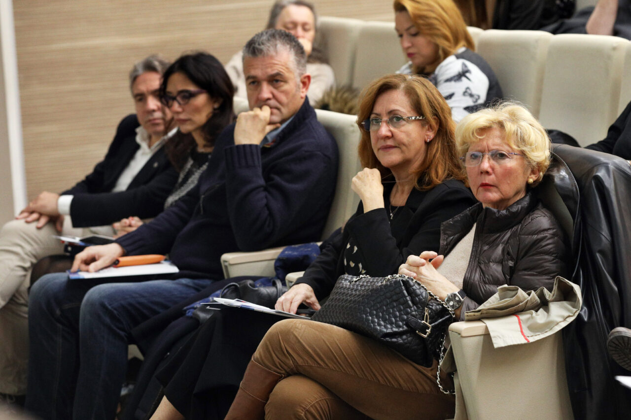 Bologna, 9/11/2019. Aula Magna dell’Ospedale Maggiore di Bologna. un seminario per conoscere il nuovo Codice Deontologico degli Infermieri. Tra i relatori Barbara Mangiacavalli (Presidente Nazionale FNOPI), Pio Lattarulo (esperto di etica e di bioetica), Sergio Fucci (Giudice, esperto di bioetica e responsabilità professionale), Silvia Marcadelli (RN, MSN, PhD), Rosaeugenia Pesci (Responsabile Attività didattiche professionalizzanti CdL in Infermieristica UNIBO). In apertura del seminario, la Prof.ssa Carla Faralli, Ordinario di Filosofia del Diritto dell’Università di Bologna, presenterà il Corso di Alta Formazione in Comunicazione in sanità e Bioetica dell’Università di Bologna. Fotografie di Paolo Righi