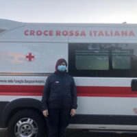 Arresto cardiaco in aeroporto, salvata da un'infermiera della Croce Rossa